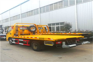 红塔区附近拖车救援搭电